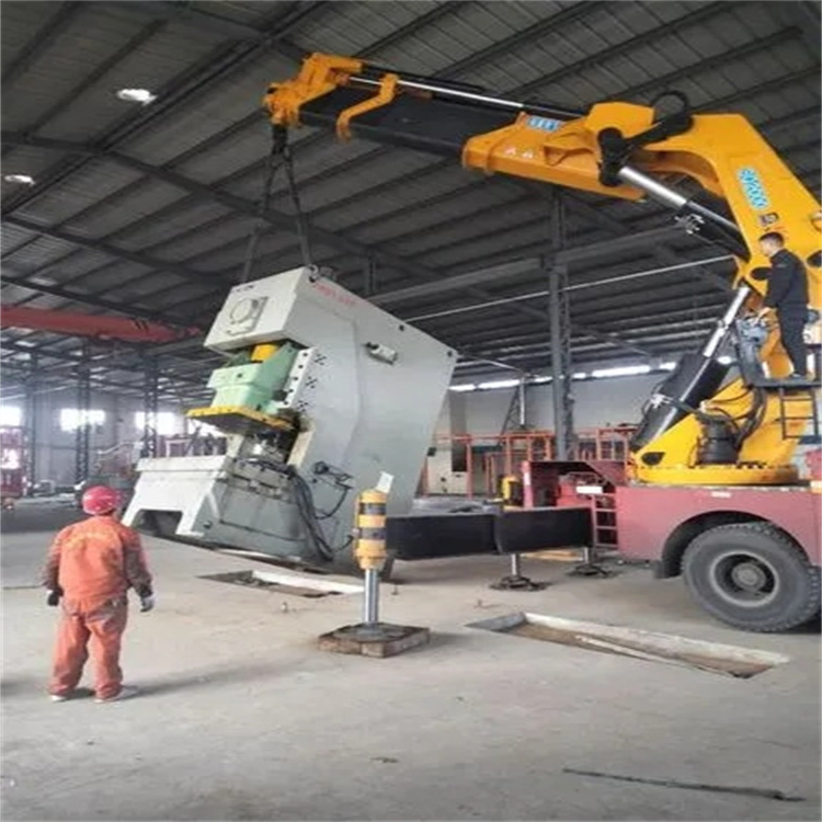 泉州洛江80吨折臂吊车出租附近电话