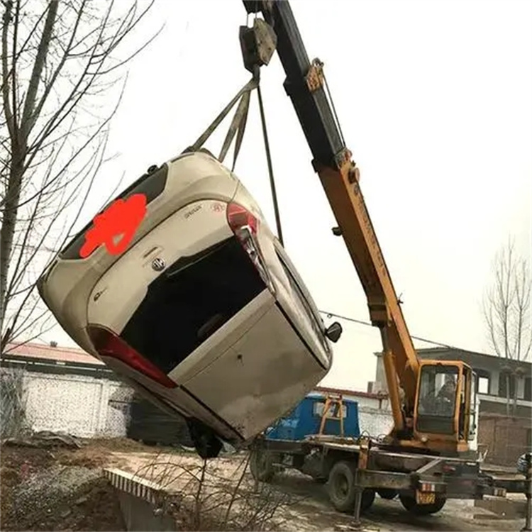 泉州洛江随时待命，吊车24小时道路救援服务全解析