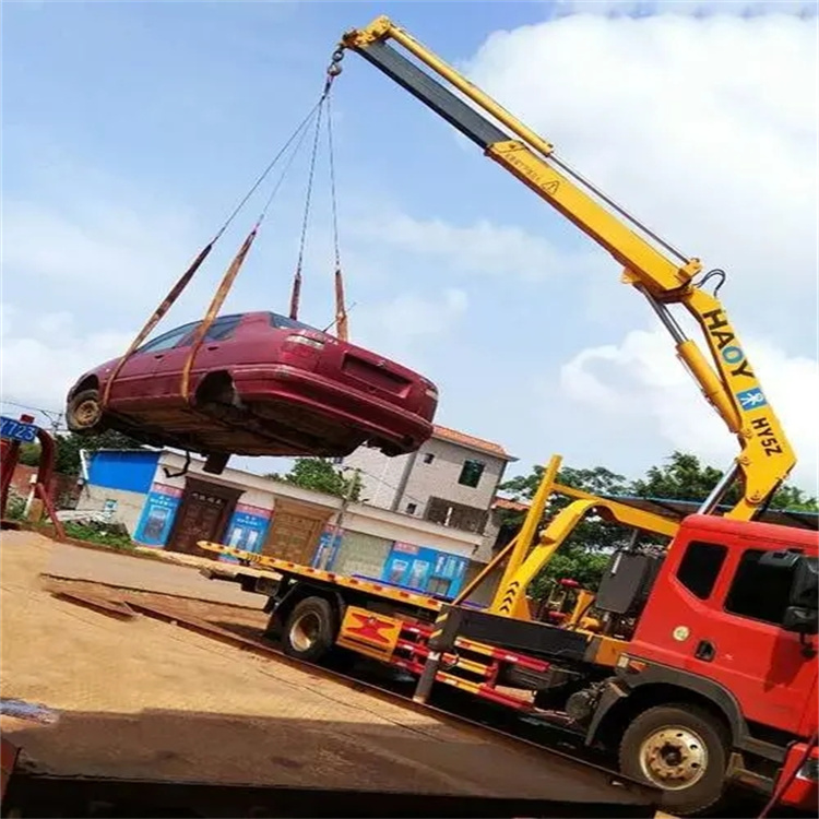 泉州洛江吊车吊汽车的正确方法